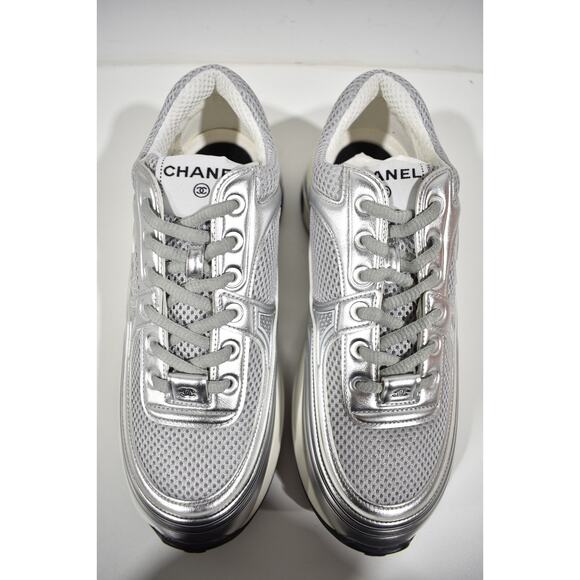 Chanel 23C Gray Silver Metallic CC Logo Lace Up Flat Runner Trainer Sneaker 38.5 - Picture 7 of 12